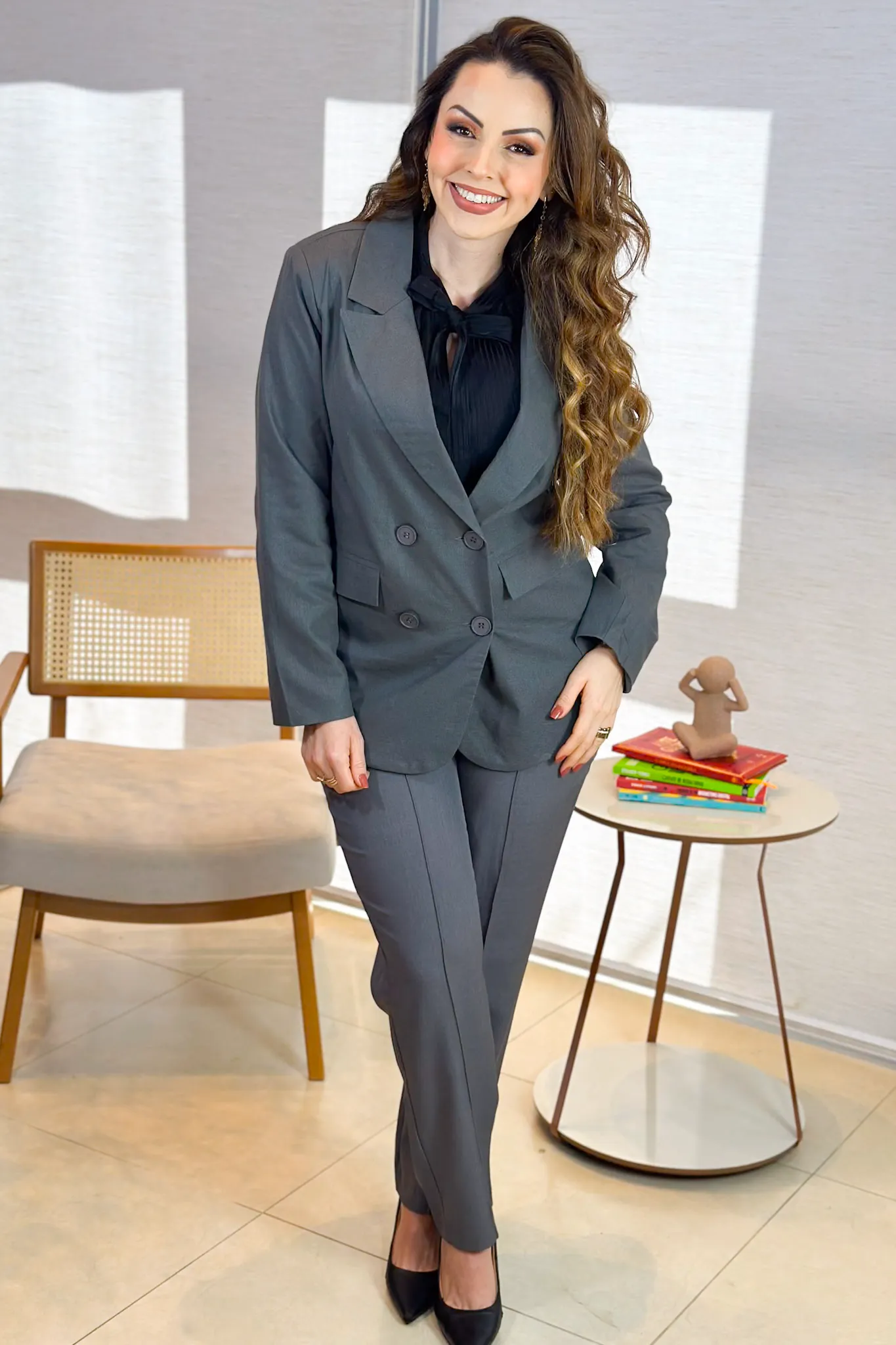 Blazer Em Poli-linho Detalhe Botões Bolso Fake Jasmim Grafite - Image 26