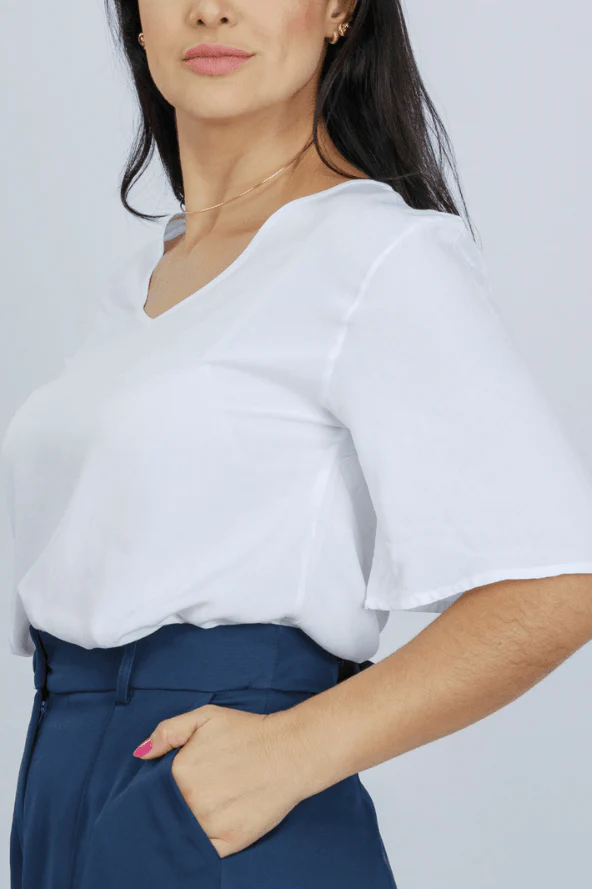 Blusa Lisa Viscose Decote ''V'' Luciana Branca - Image 3