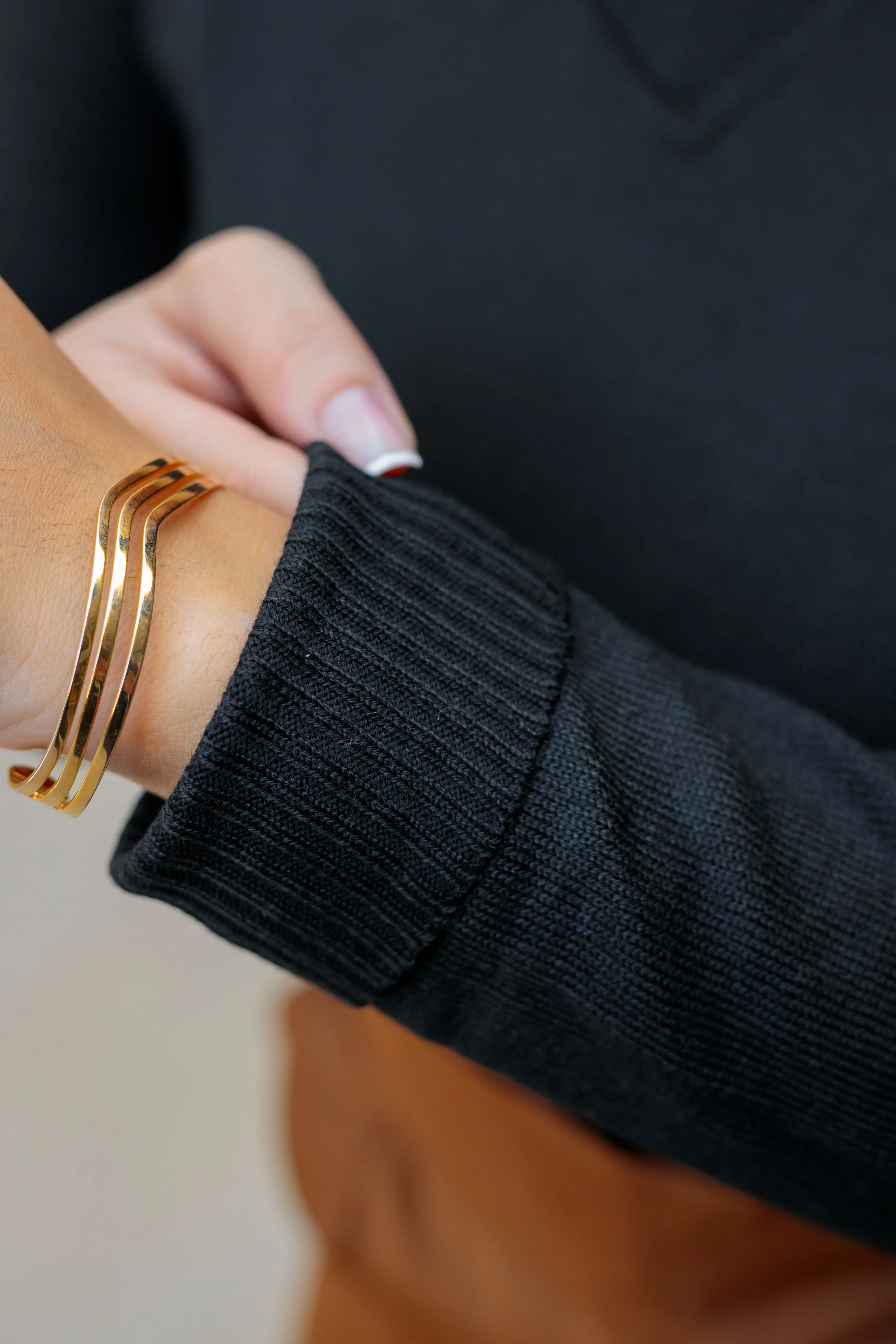 Blusa Manga Longa Tricot Decote Transpassado Noemi Preto - Image 3