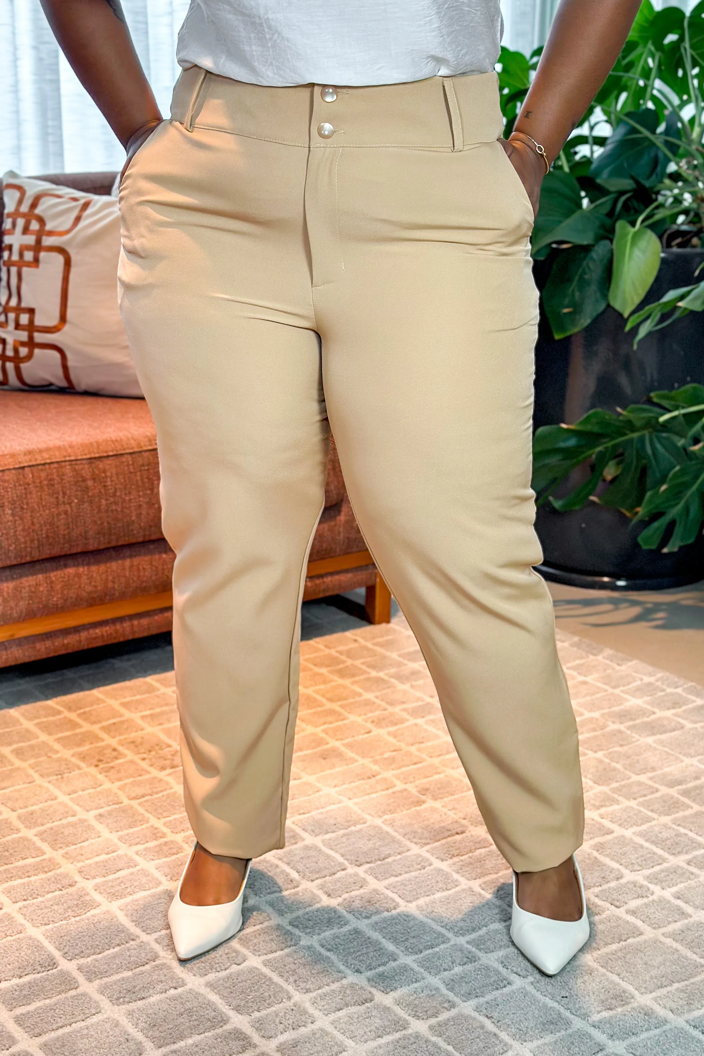 Calça Corte Reto Botão Duplo Pietra Bege - Image 6