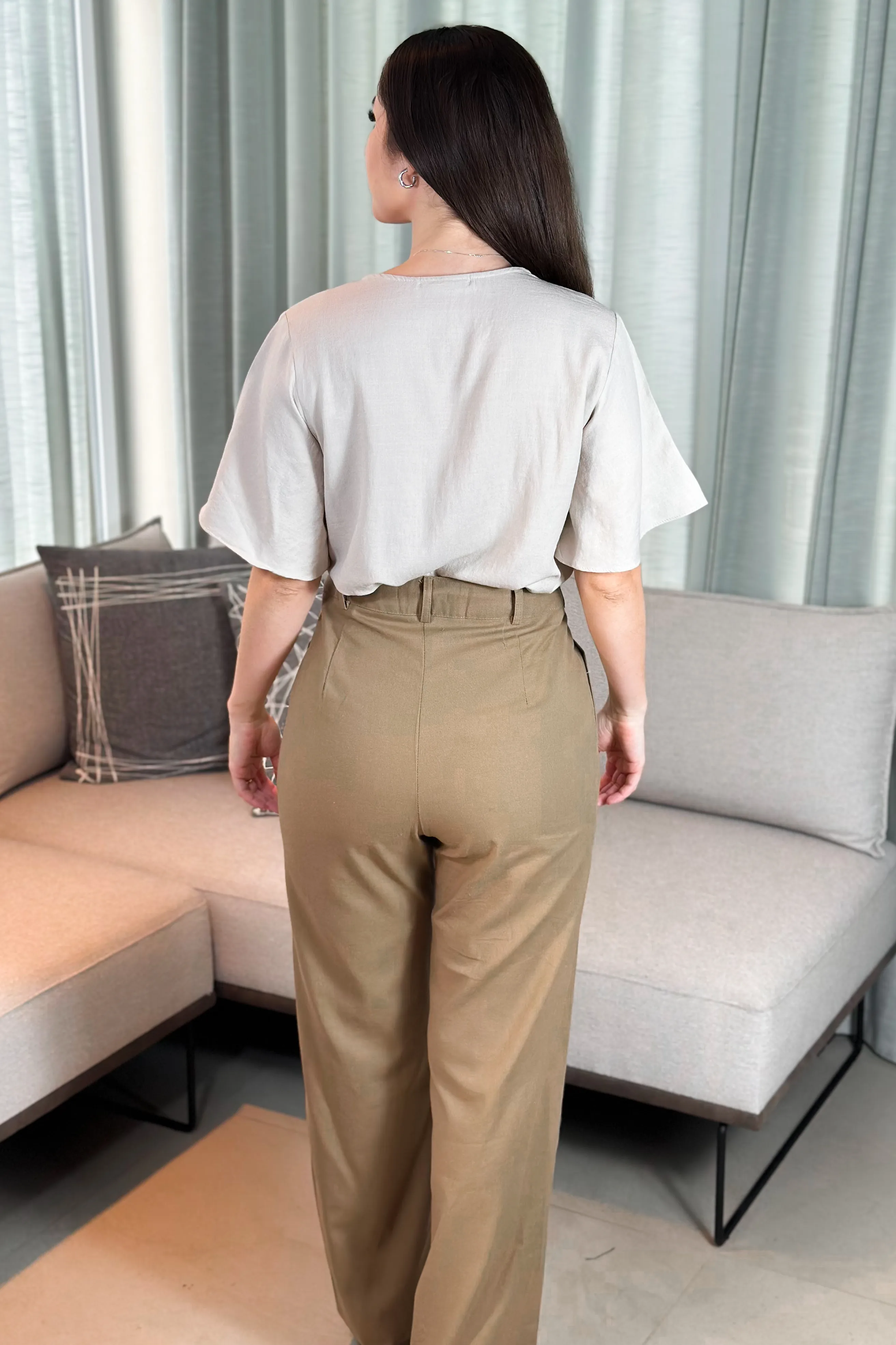 Calça Corte Reto Em Linho Soft Noemi Marrom - Image 14