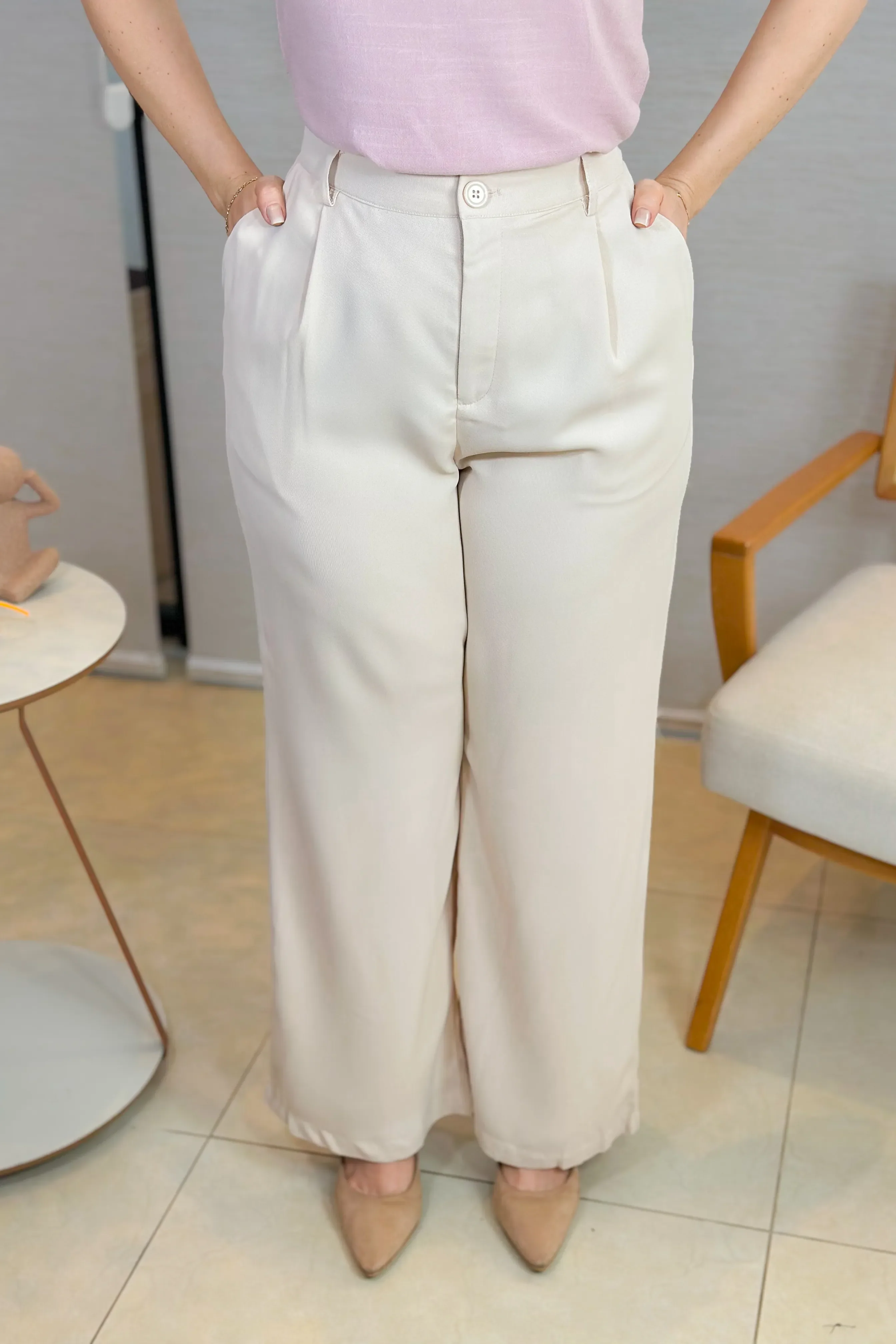 Calça Pantalona Alfaiataria Lavínia Bege - Image 8