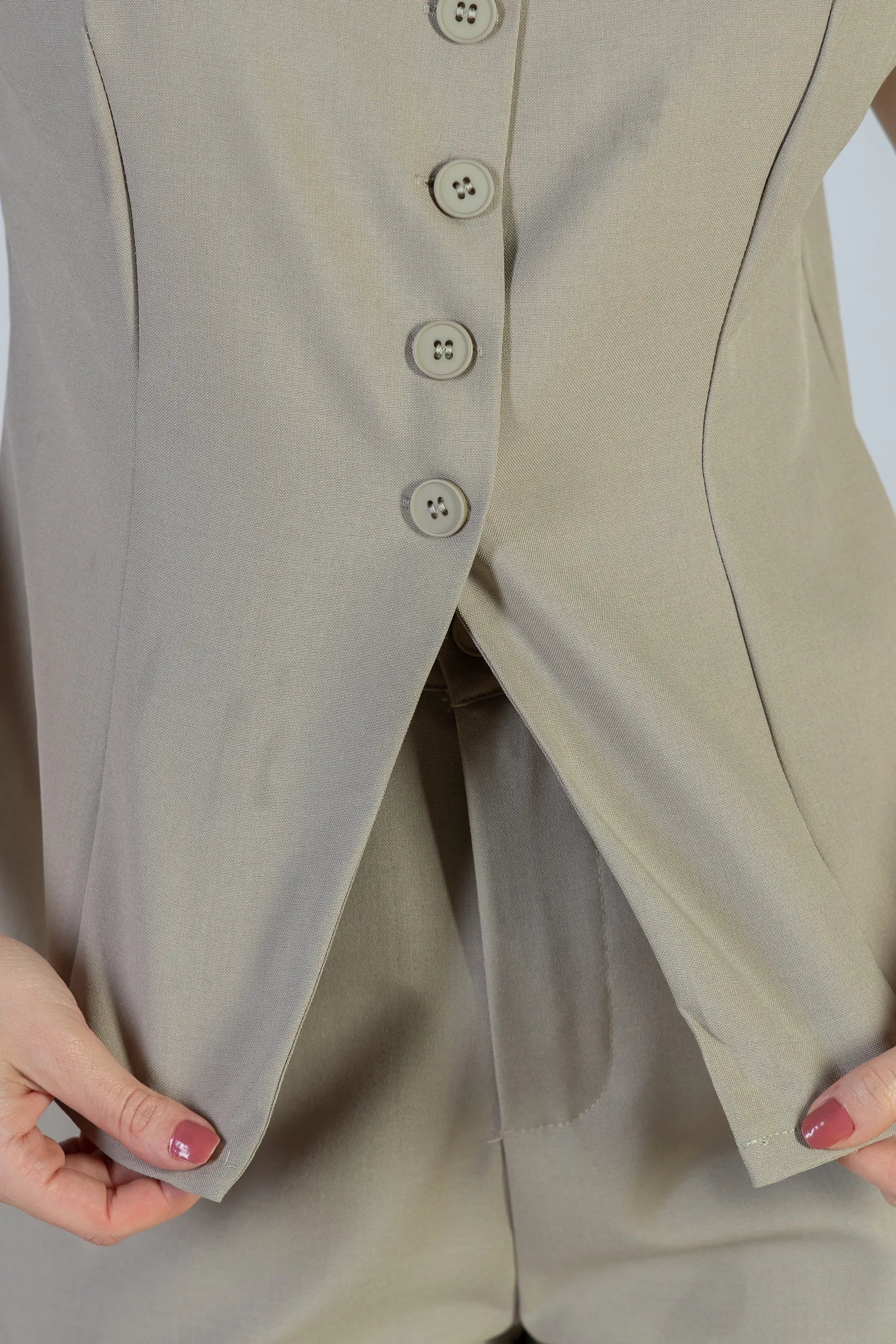 Colete Regata Alfaiataria Detalhe Botão Livia Verde - Image 7